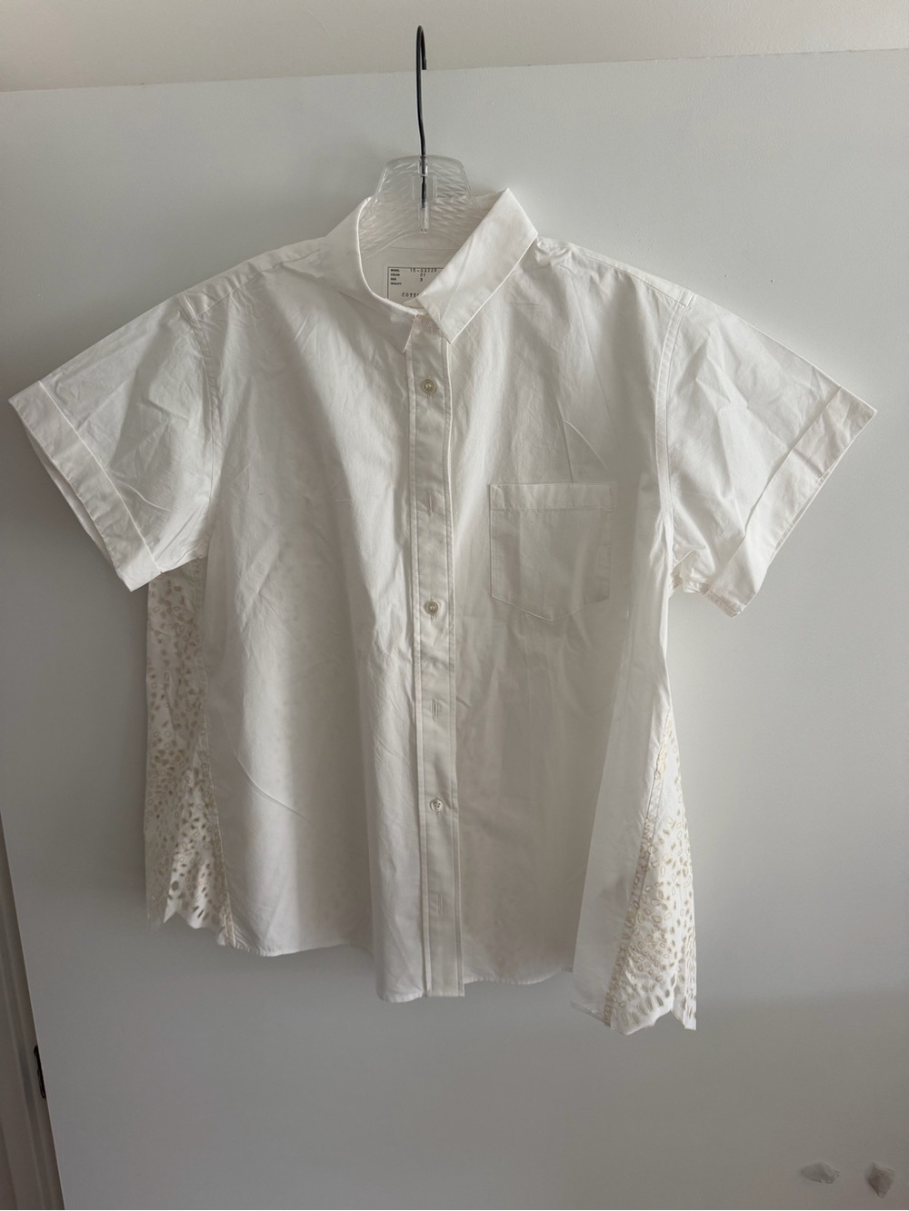 Sacai White Short-Sleeve Button Front Blouse with Lace Side Panels